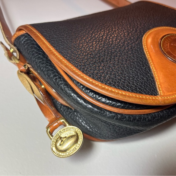 Vintage Dooney & Bourke All Leather saddle Bag Dark Blue Color Made In USA - Picture 6 of 16